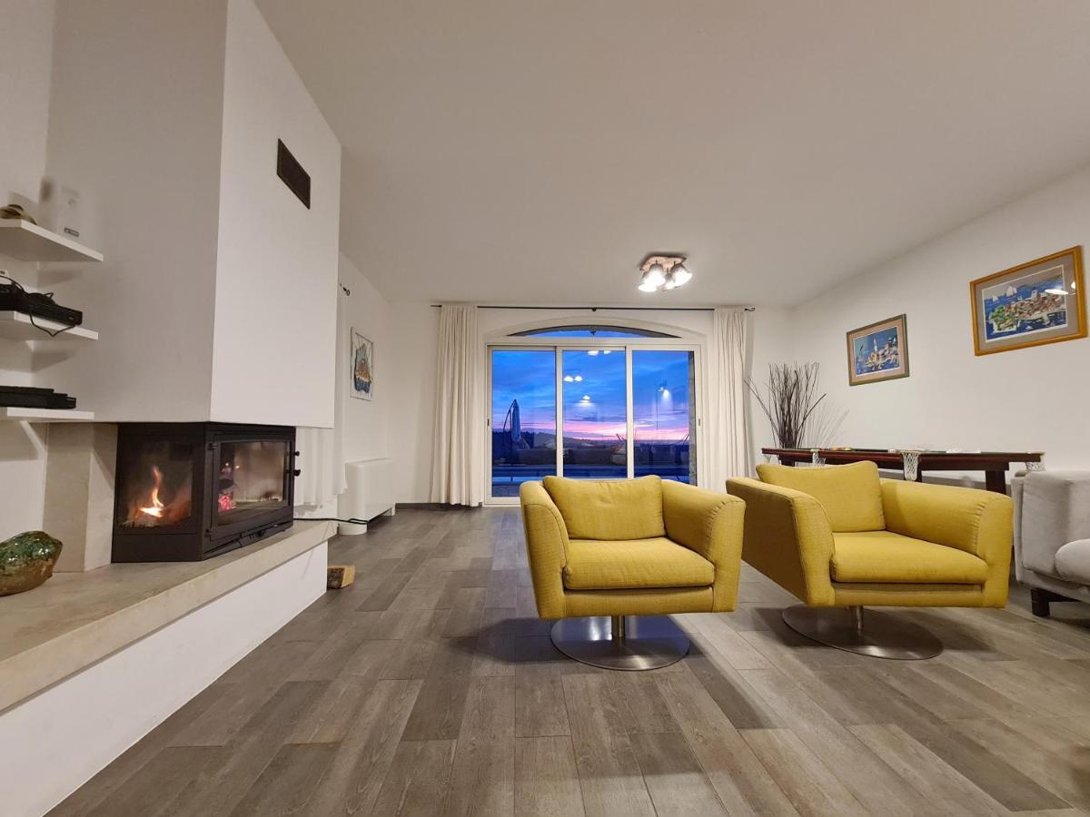 Spacious Villa With Pool, Indoor Jacuzzi And Sauna Near Porec *